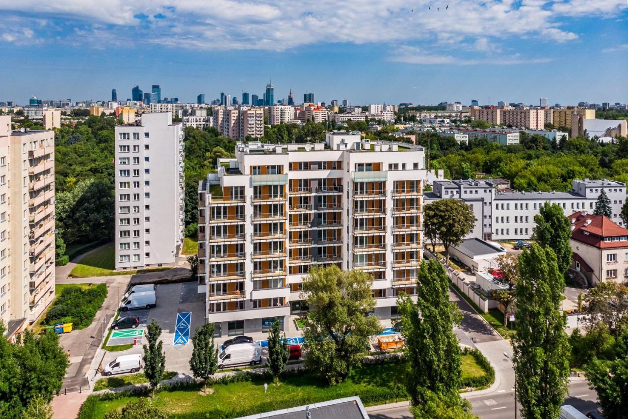 Your 1 Sierpnia Street Апарт-готель *